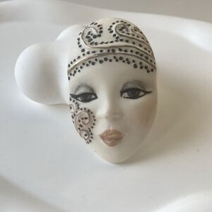 Vintage Porcelain Bisque Flapper Lady Head Brooch Hand Painted Art Deco 2.25inch